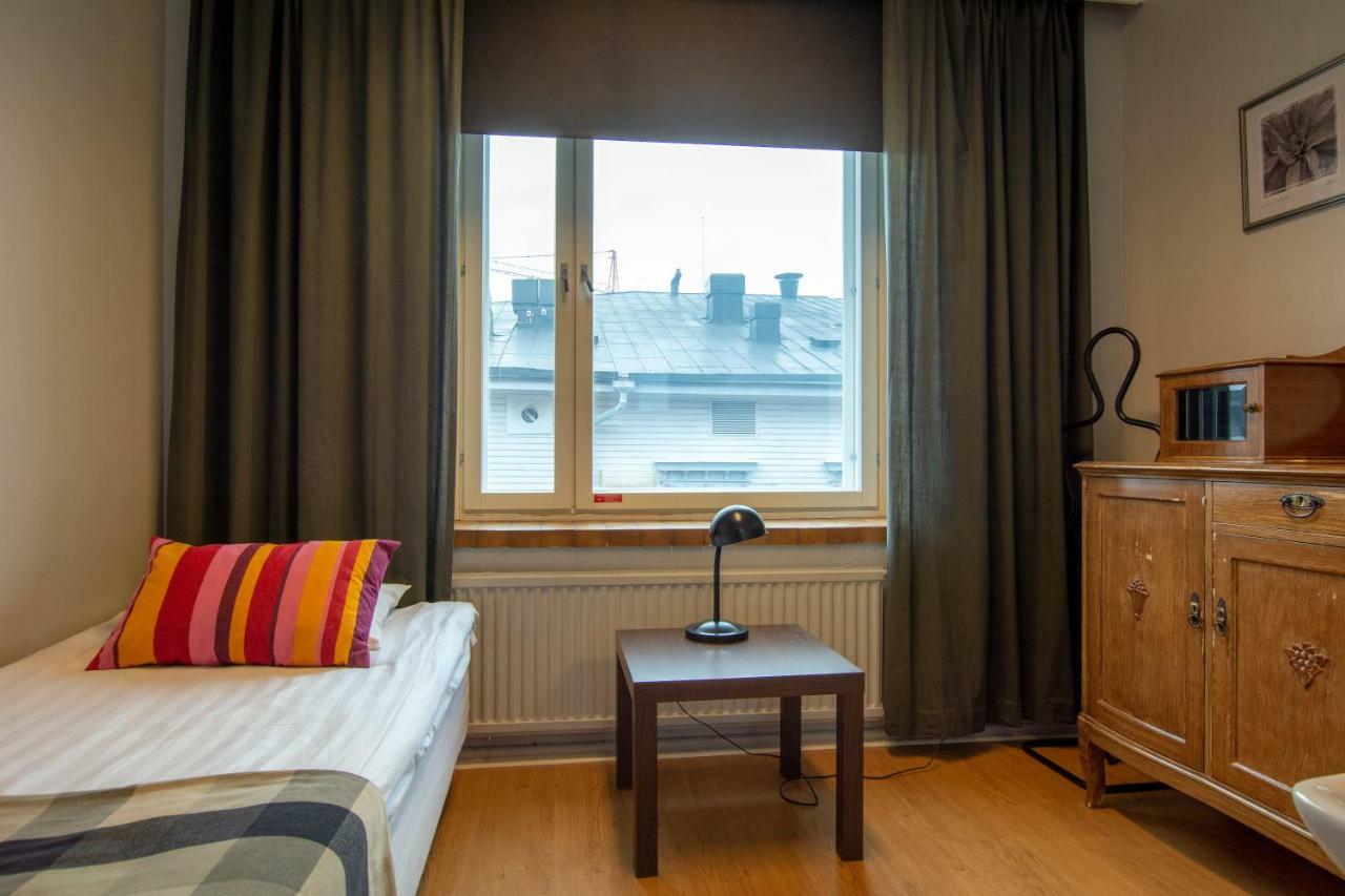 Hostel Buisto Пори Екстериор снимка
