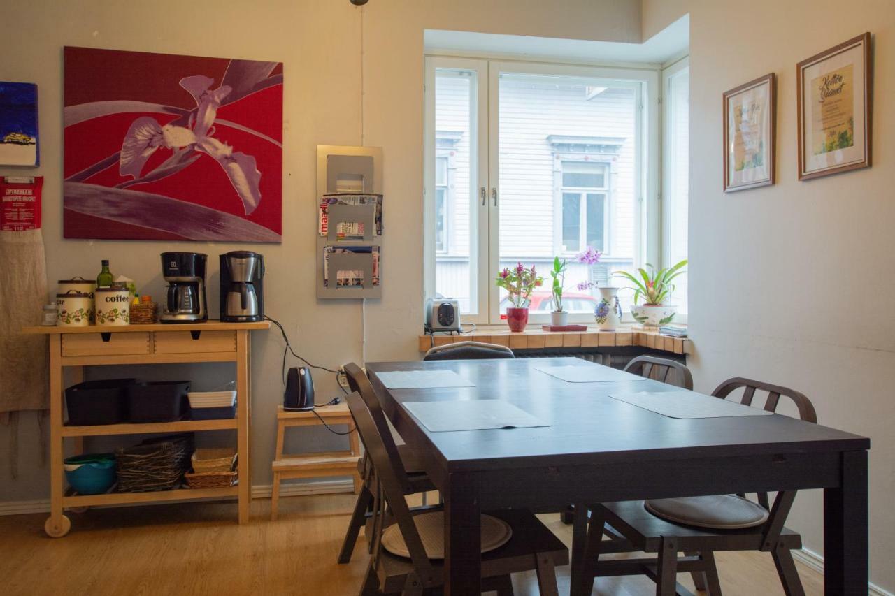 Hostel Buisto Пори Екстериор снимка