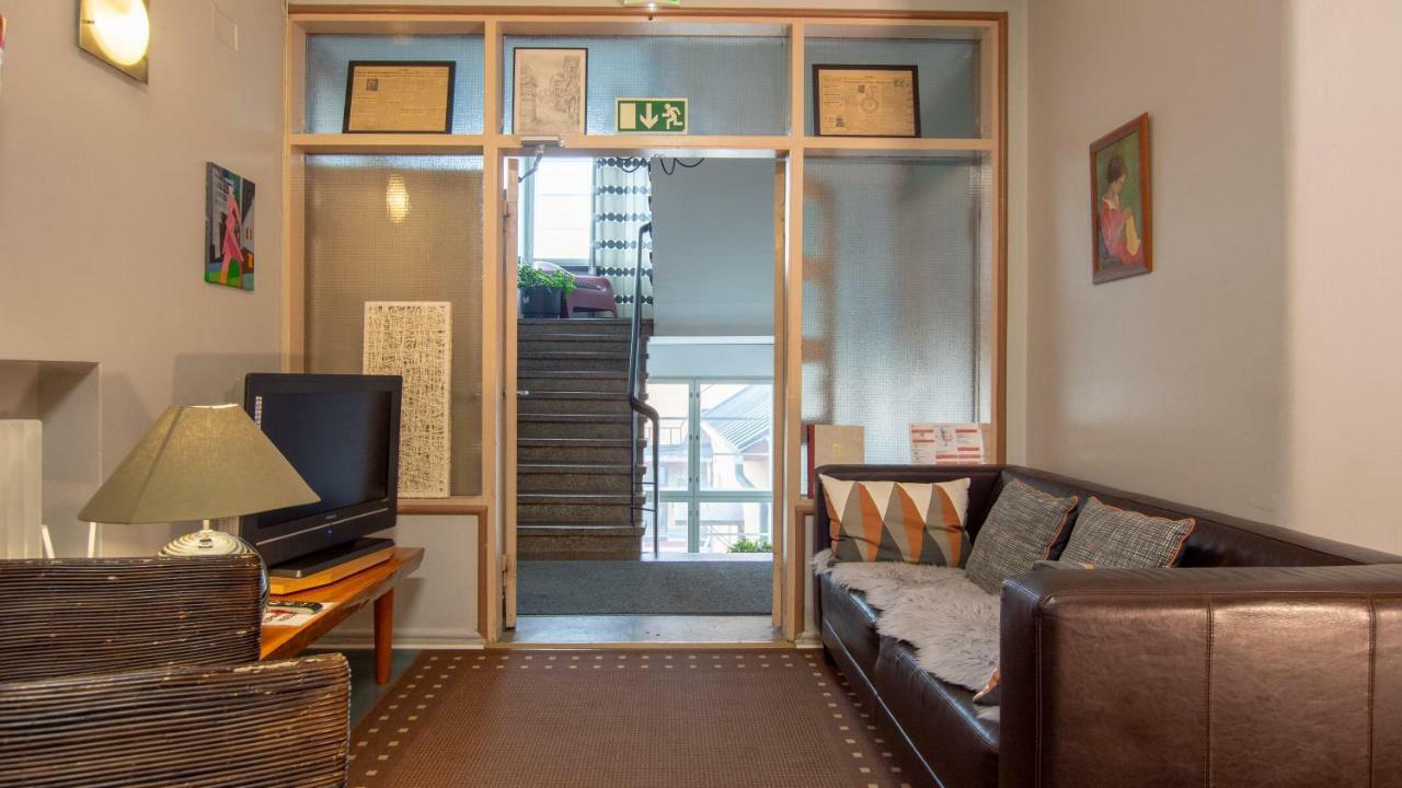 Hostel Buisto Пори Екстериор снимка